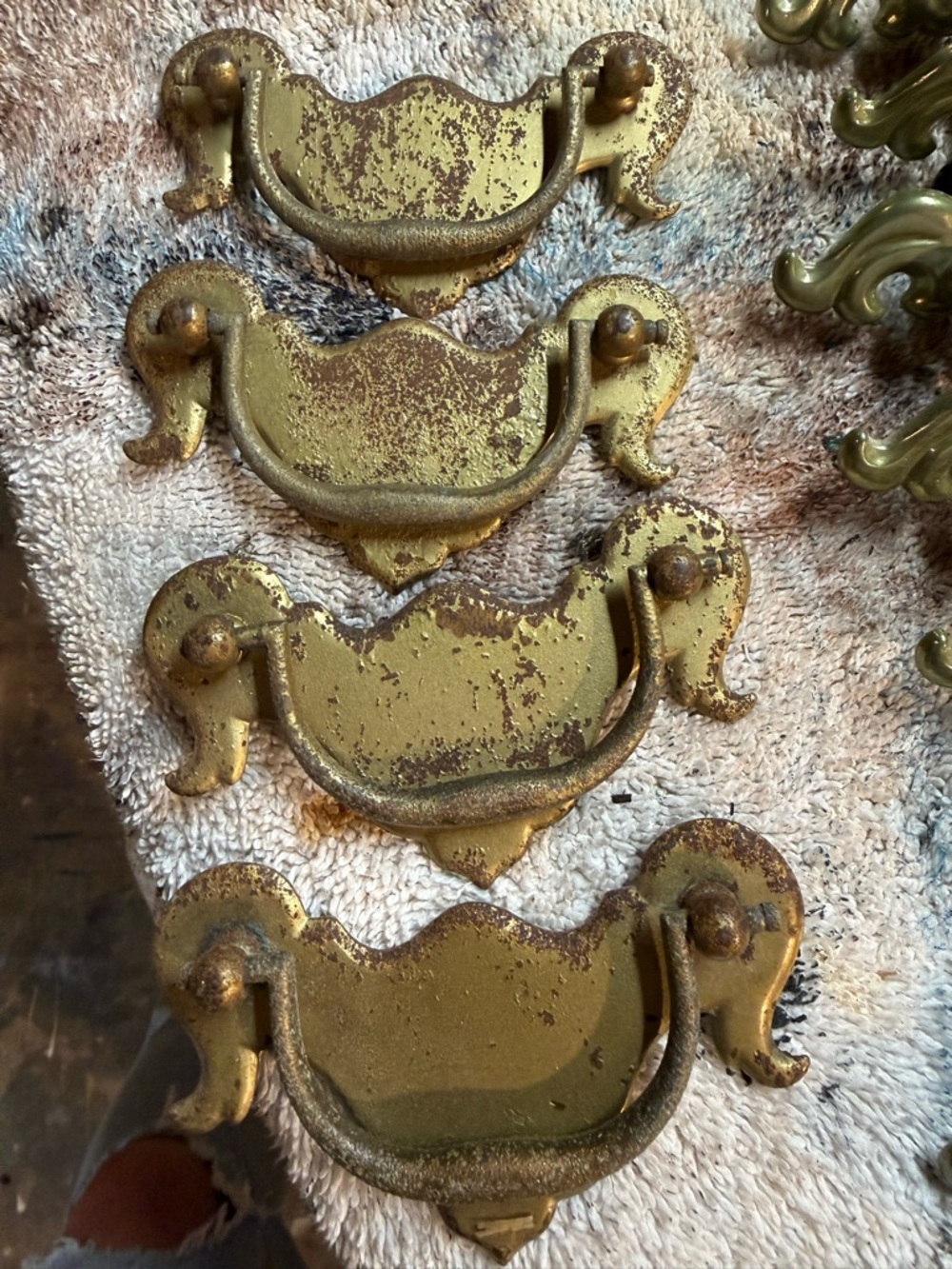 Set of 4 Vintage-Style Brass Finish Drawer Pulls - Gold Decorative Wall Hardware